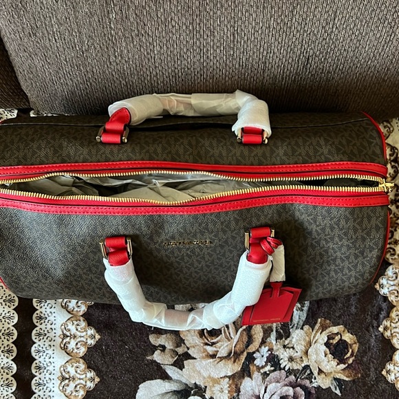 MICHAEL KORS Logo Stripe Travel Weekender Detachable Strap Large Duffle Bag NWT - Picture 8 of 15